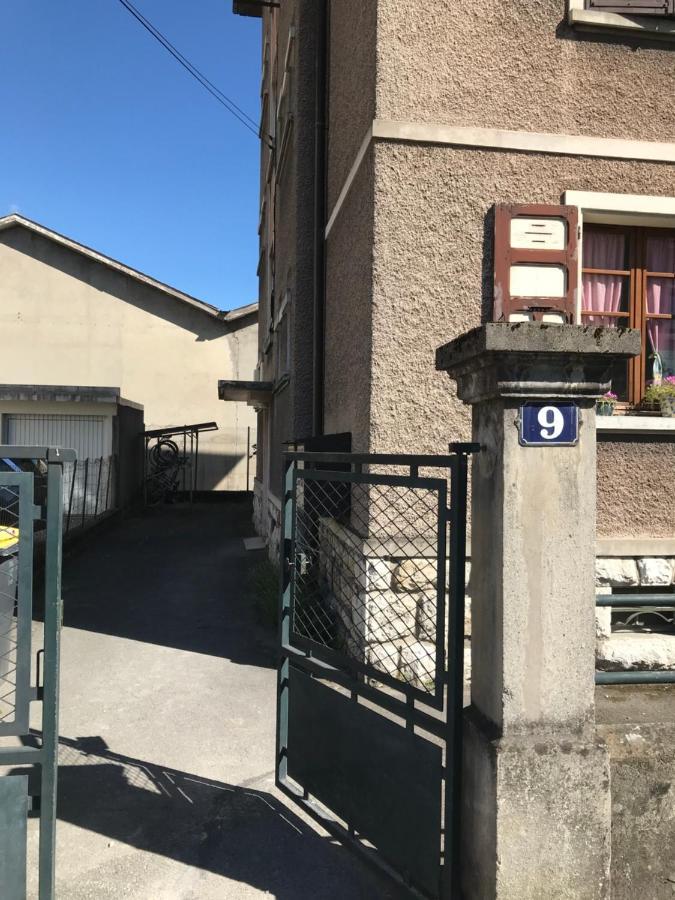 アヌシーUn Petit Bout De Reve, Balcon, Parking & Proche Centreアパートメント エクステリア 写真